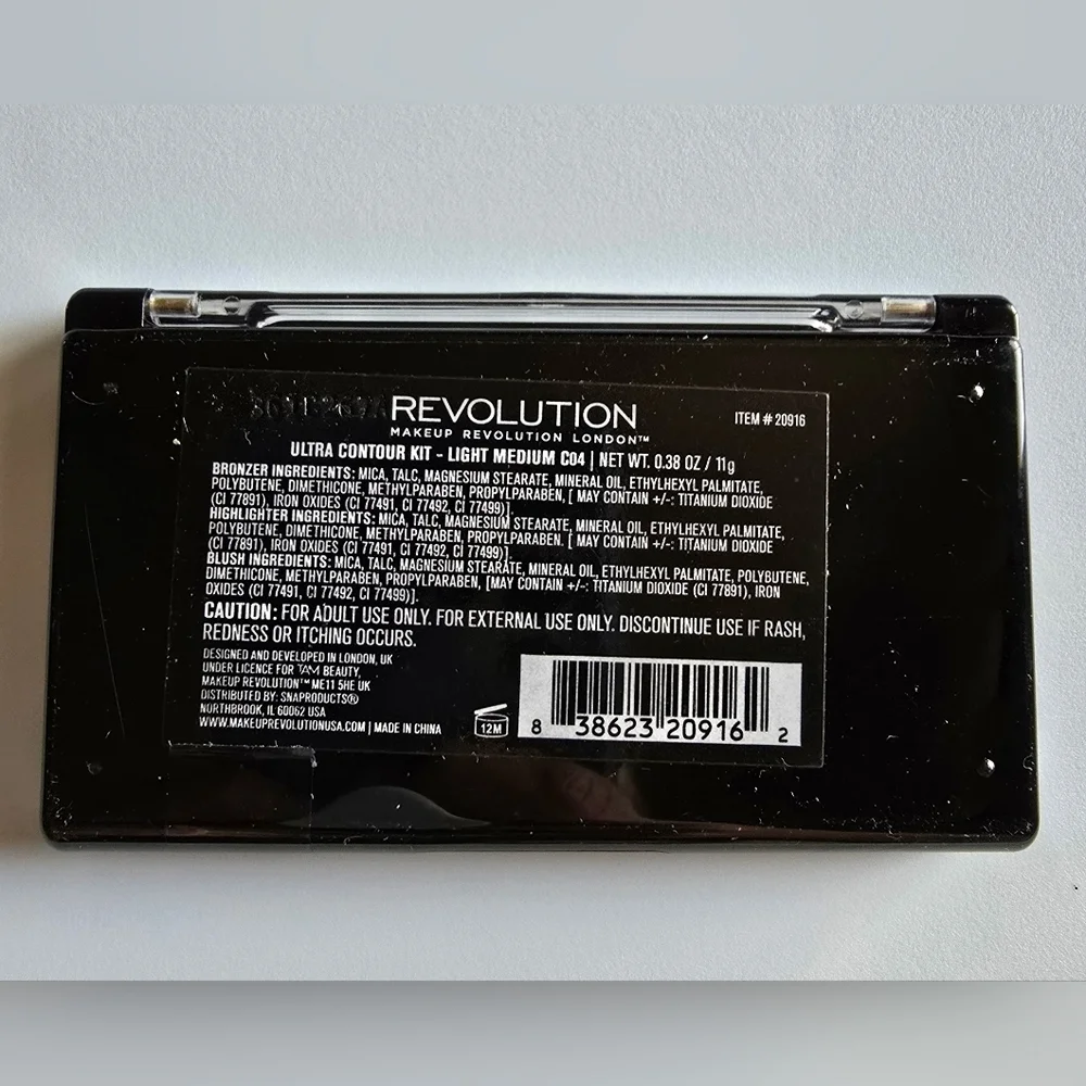 Makeup Revolution Ultra Sculpt and Contour Kit Ultra Light/Med C04 New